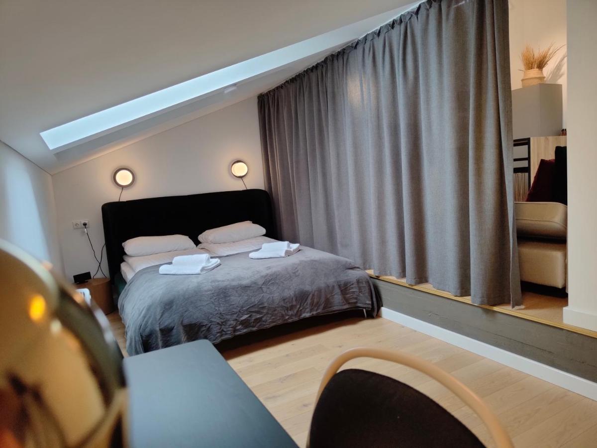Owl Jazz Apartments - Luxury Apartments In The Heart Of The City カウナス エクステリア 写真