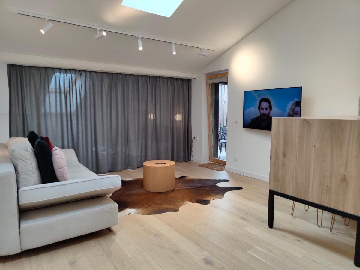 Owl Jazz Apartments - Luxury Apartments In The Heart Of The City カウナス エクステリア 写真