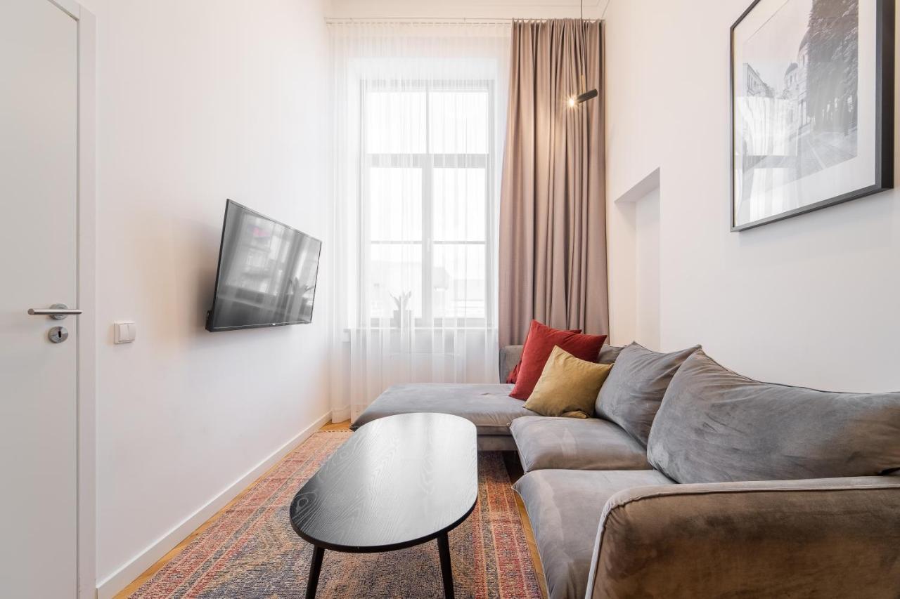 Owl Jazz Apartments - Luxury Apartments In The Heart Of The City カウナス エクステリア 写真