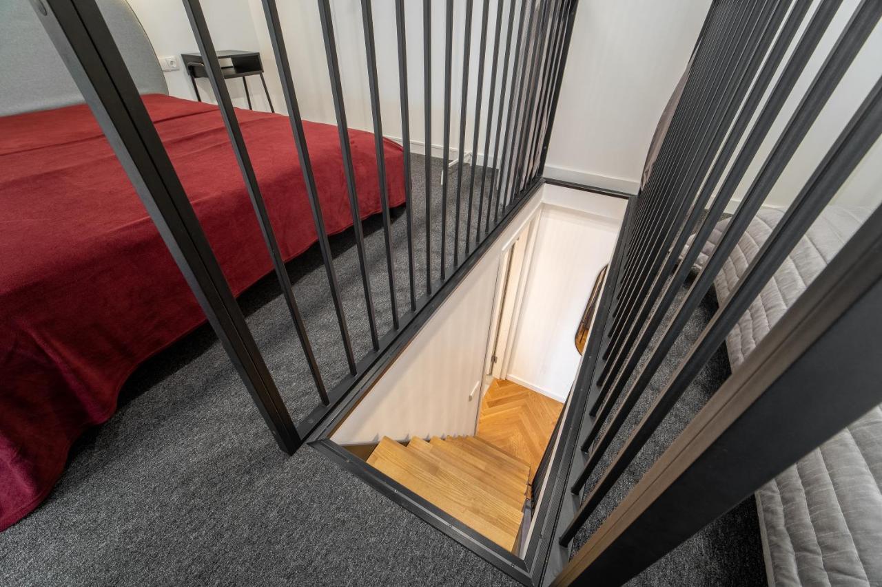 Owl Jazz Apartments - Luxury Apartments In The Heart Of The City カウナス エクステリア 写真