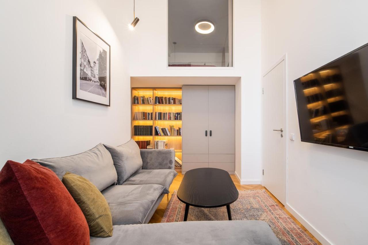 Owl Jazz Apartments - Luxury Apartments In The Heart Of The City カウナス エクステリア 写真