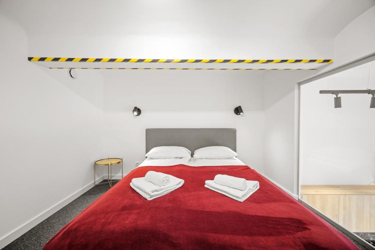 Owl Jazz Apartments - Luxury Apartments In The Heart Of The City カウナス エクステリア 写真