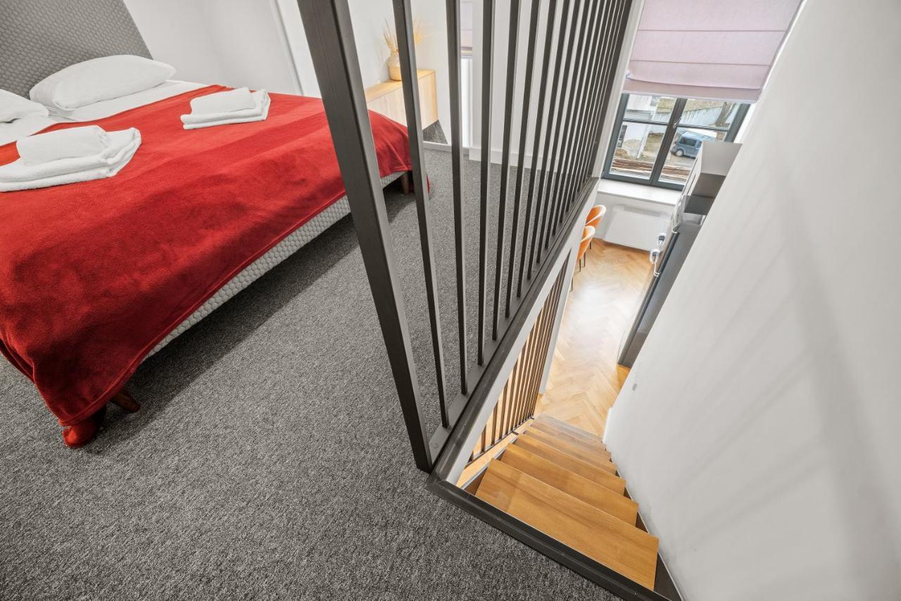 Owl Jazz Apartments - Luxury Apartments In The Heart Of The City カウナス エクステリア 写真